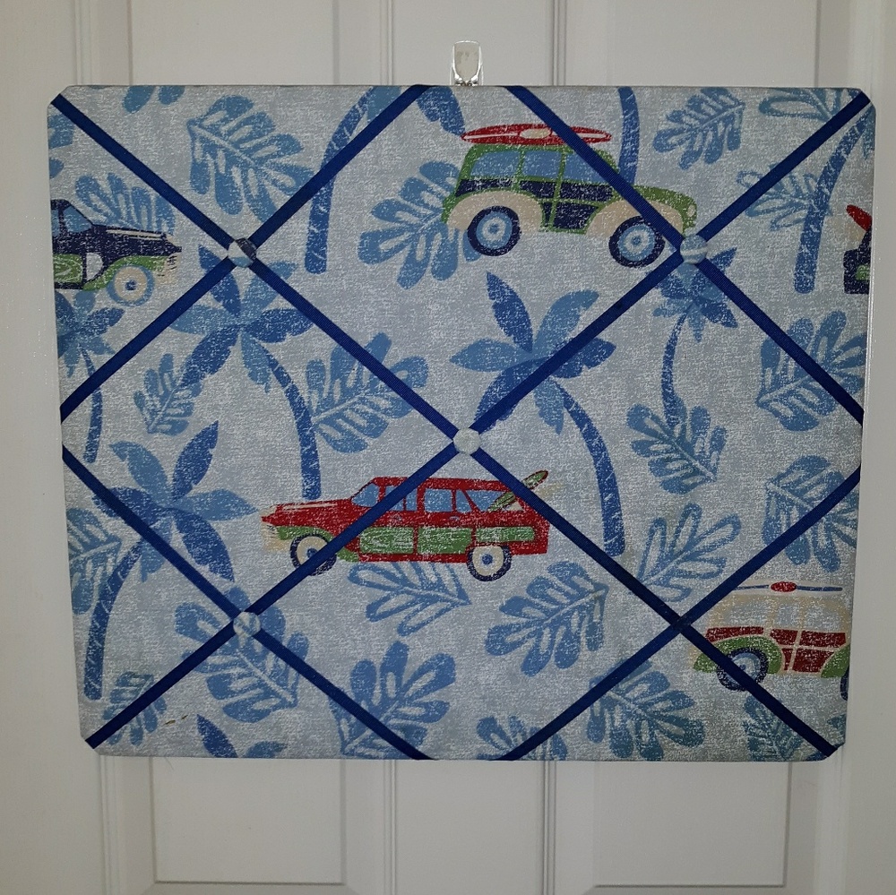 Hanging tropical picture or note board